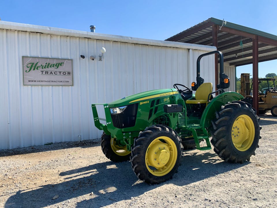 John Deere 5045E