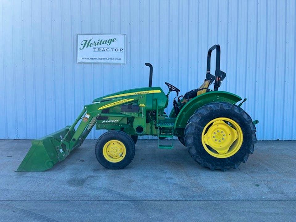 John Deere 5045E