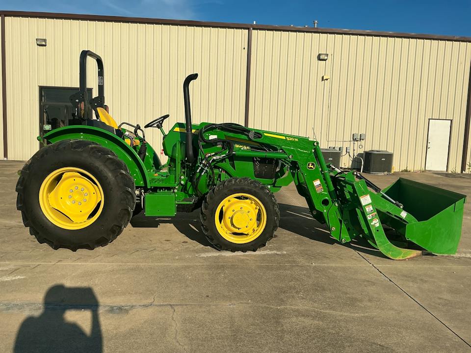 John Deere 5045E