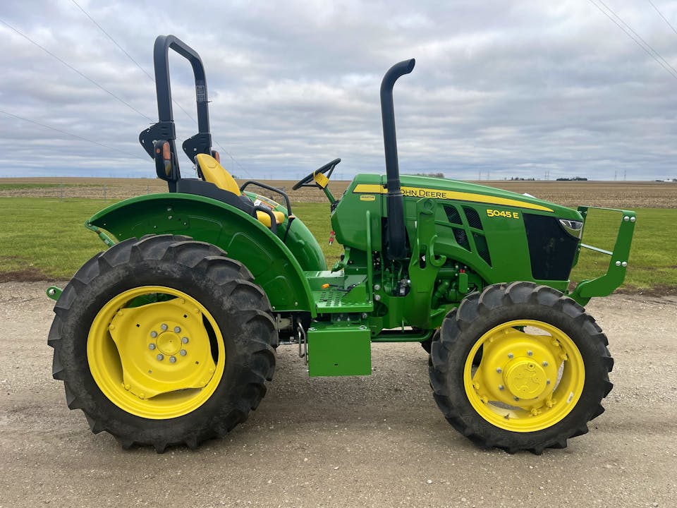 John Deere 5045E