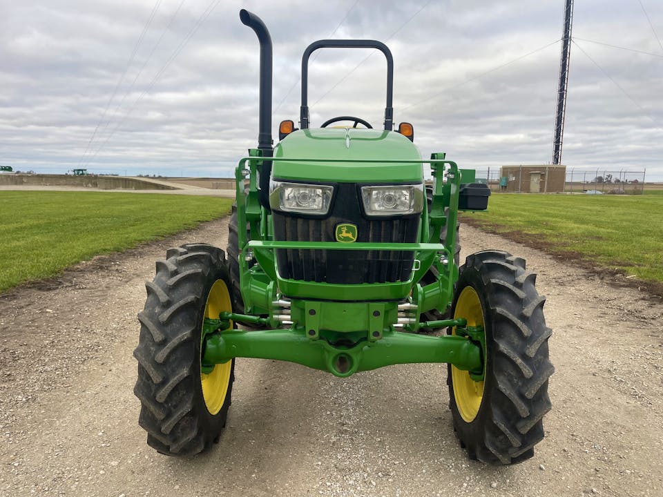 John Deere 5045E