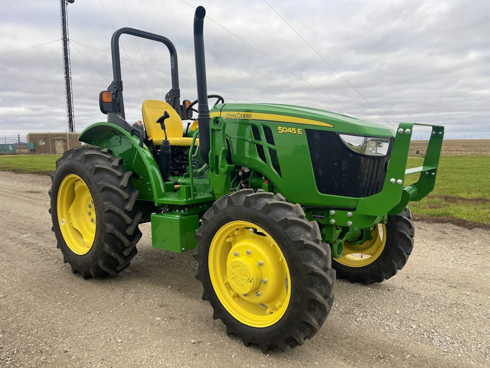 John Deere 5045E