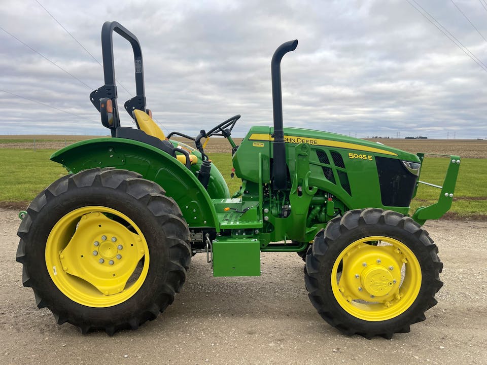 John Deere 5045E
