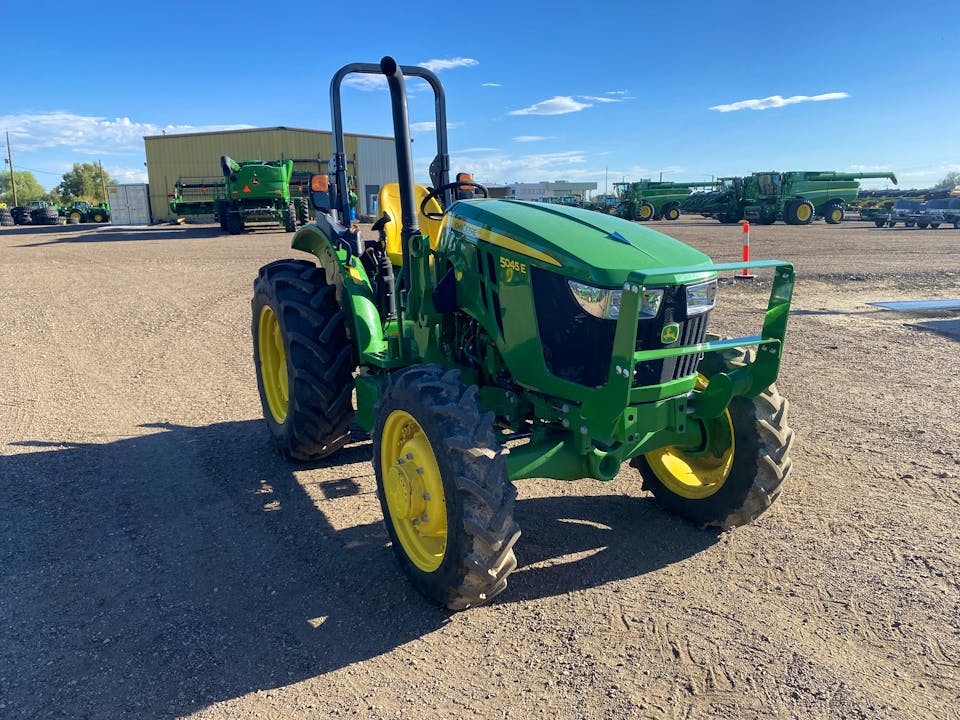 John Deere 5045E
