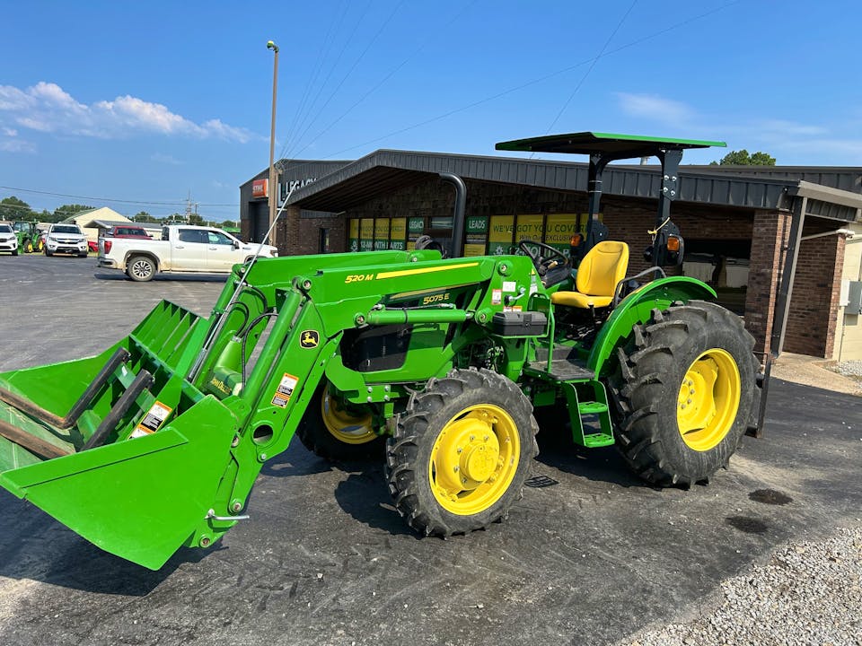 John Deere 5075E