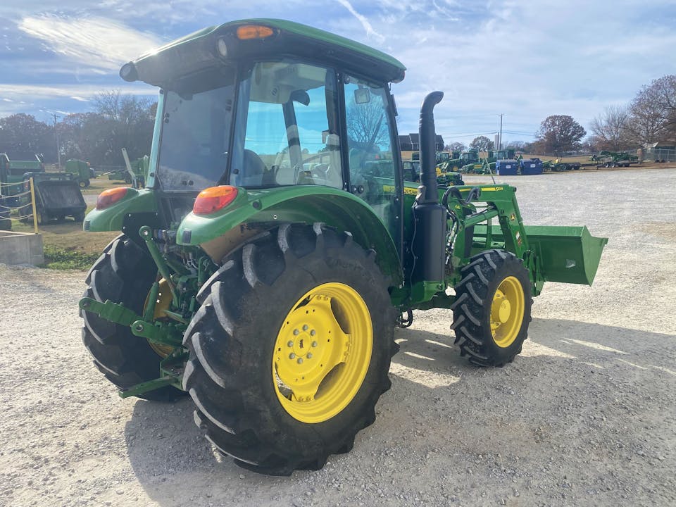 John Deere 5090E