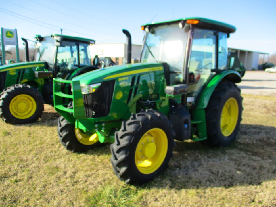 John Deere 5090E