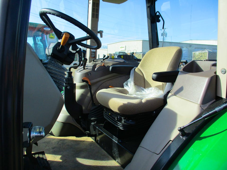 John Deere 5090E