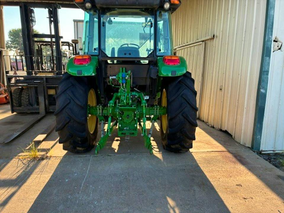 John Deere 5100E