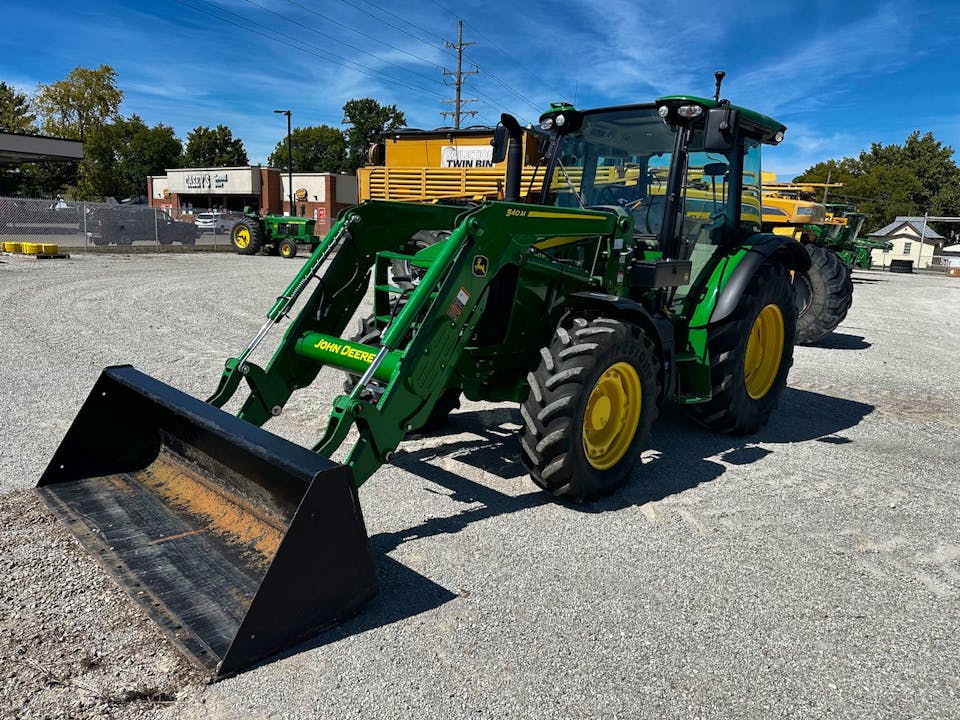 John Deere 5100M