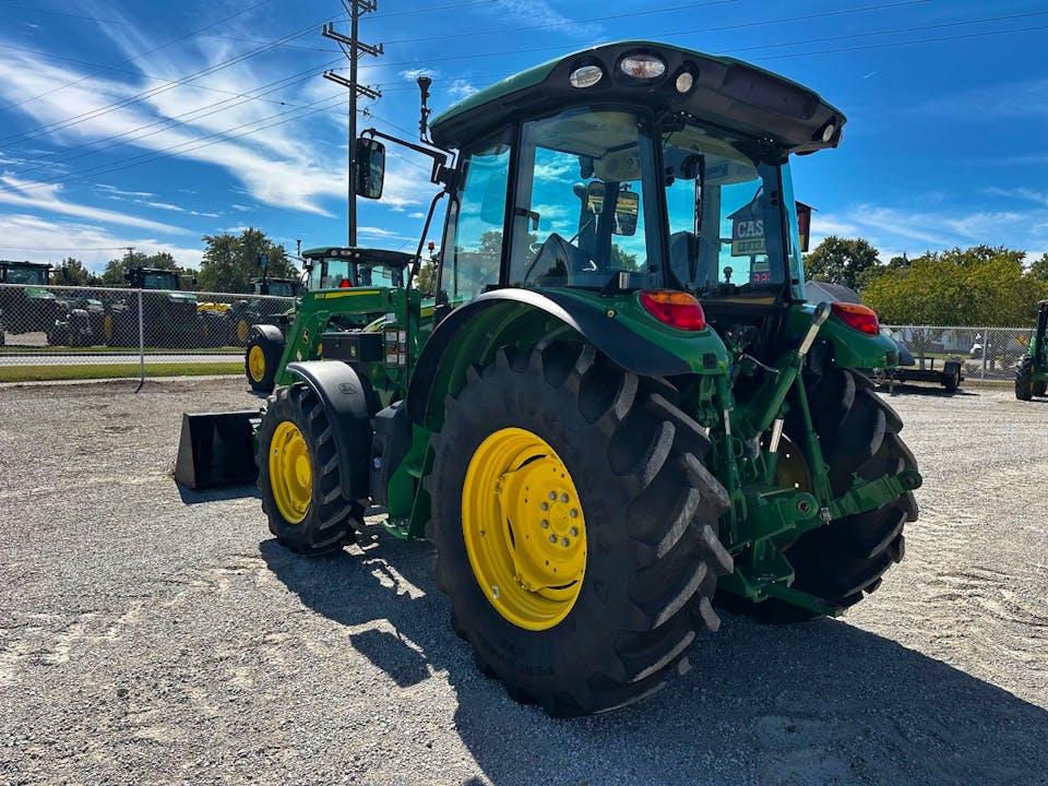 John Deere 5100M