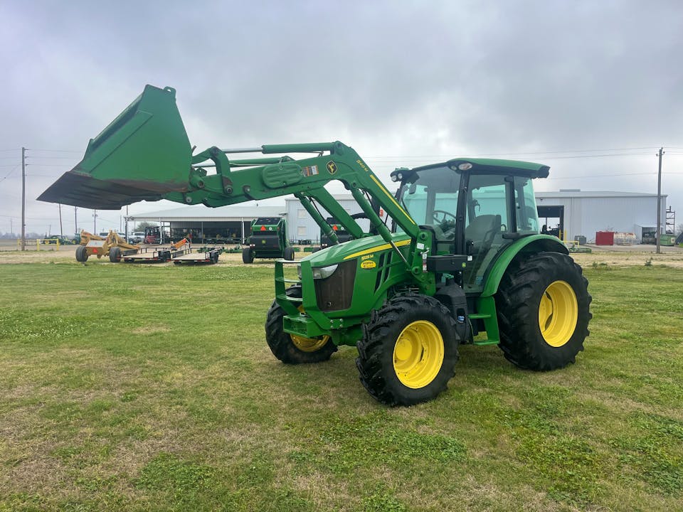 John Deere 5125M