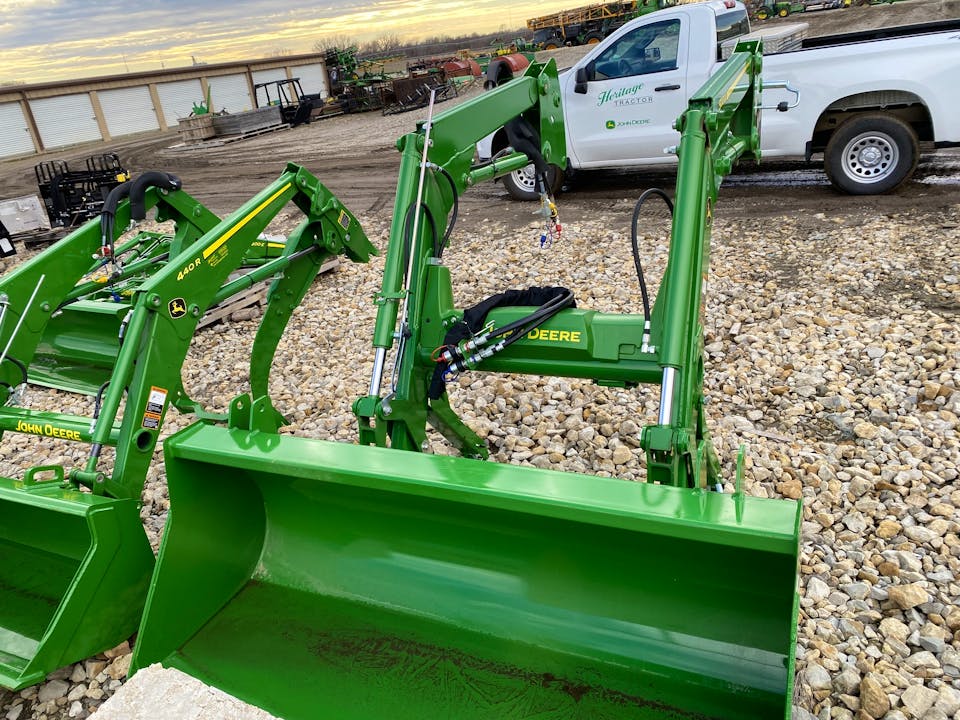 John Deere 520M