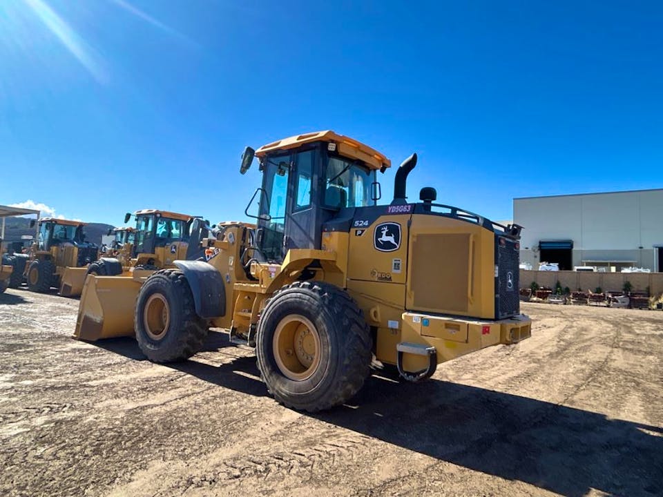 John Deere 524P