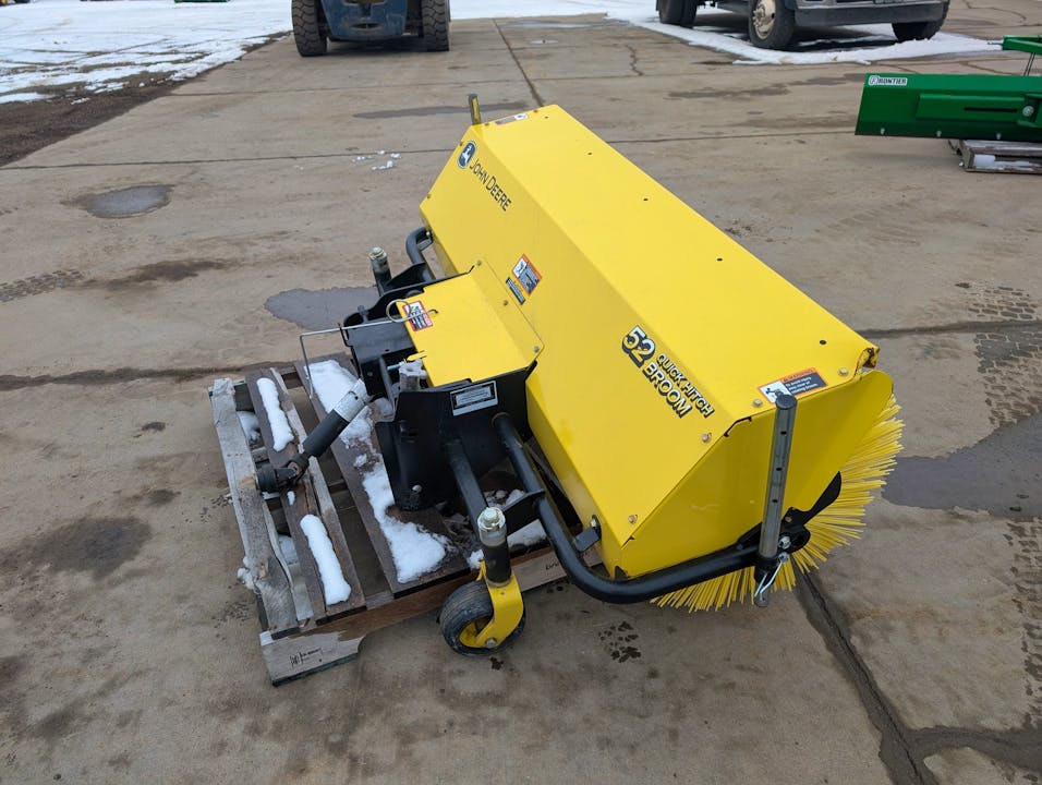 John Deere 52RB BROOM