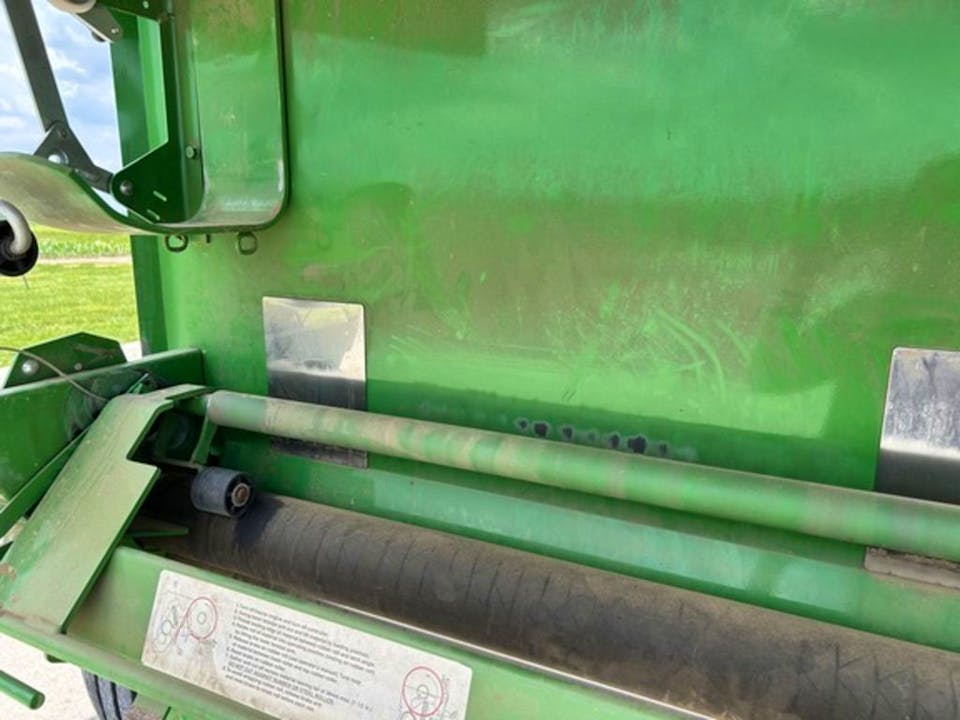 John Deere 560M