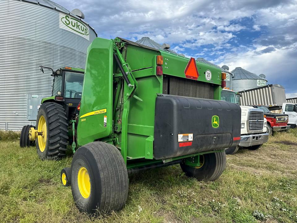 John Deere 560M