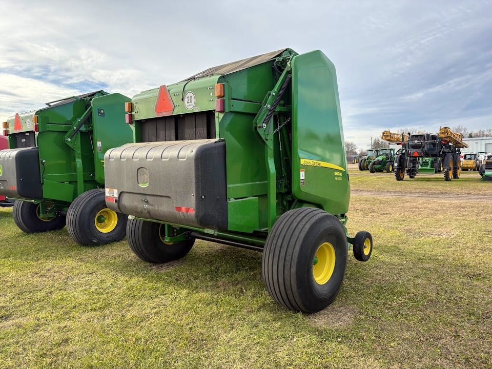 John Deere 560R