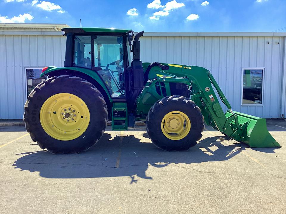 John Deere 6110M