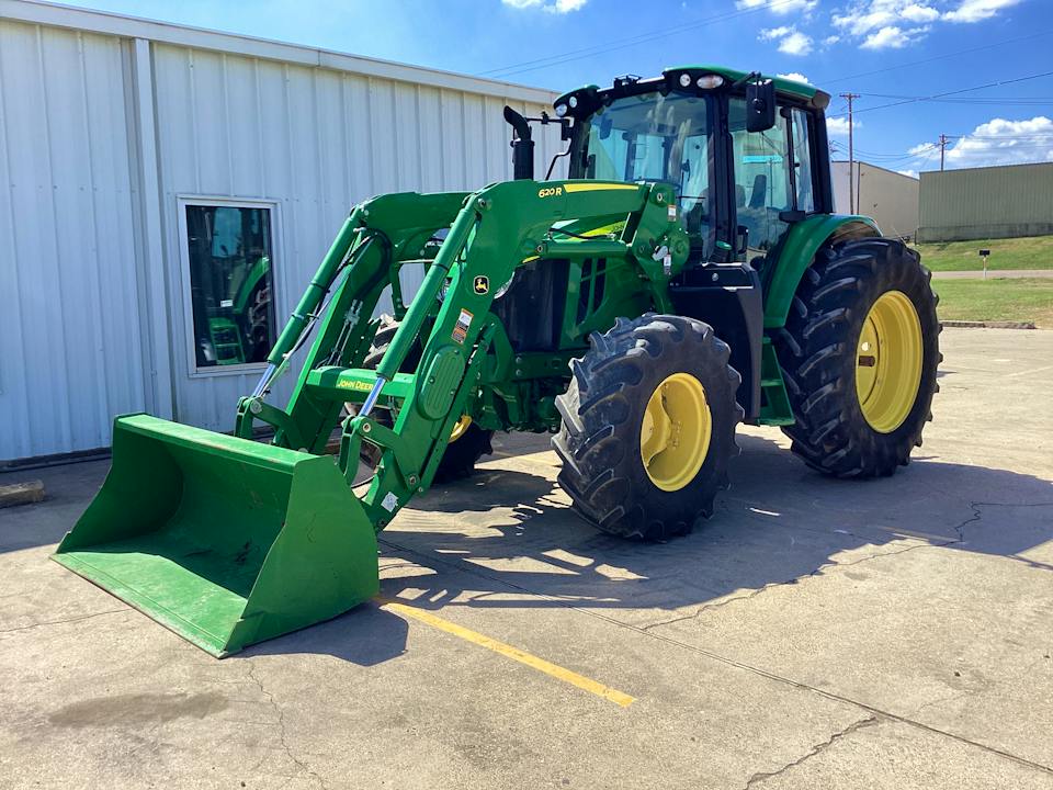 John Deere 6110M