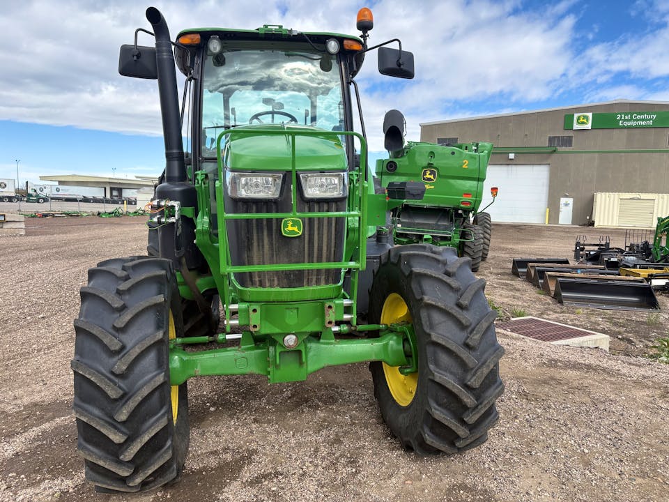 John Deere 6120E