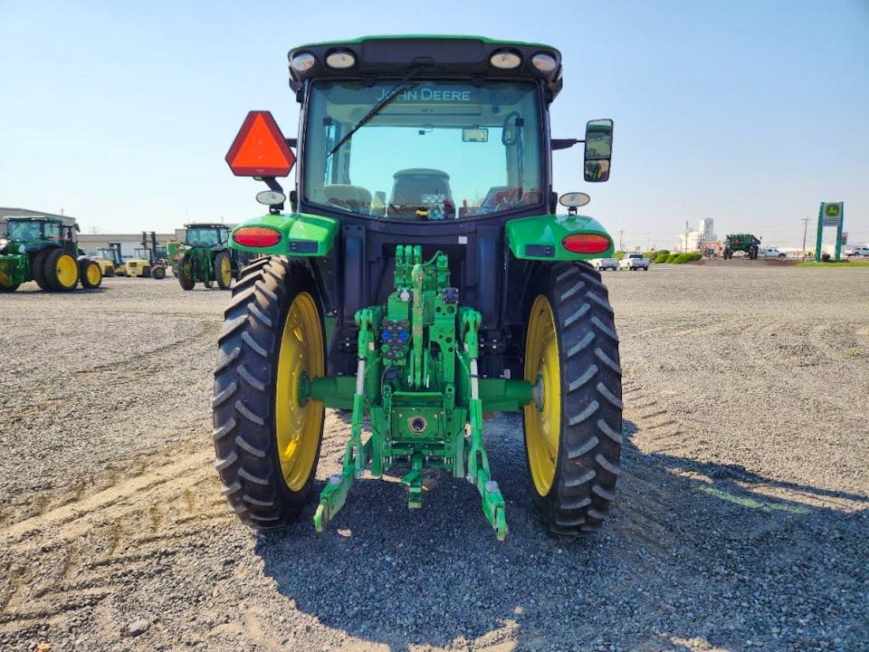 John Deere 6120R