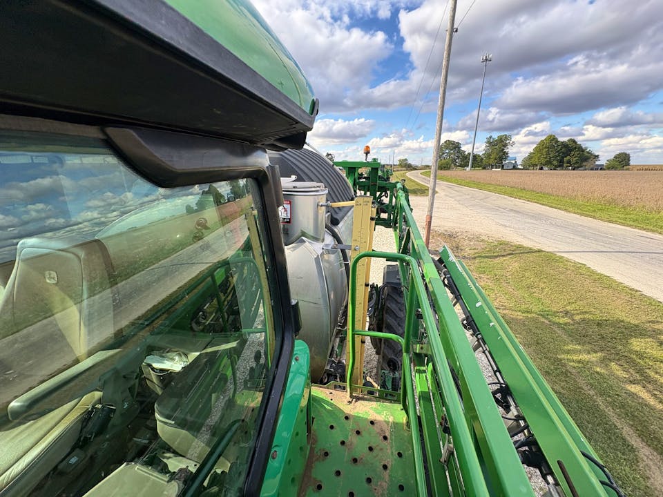 John Deere 612R