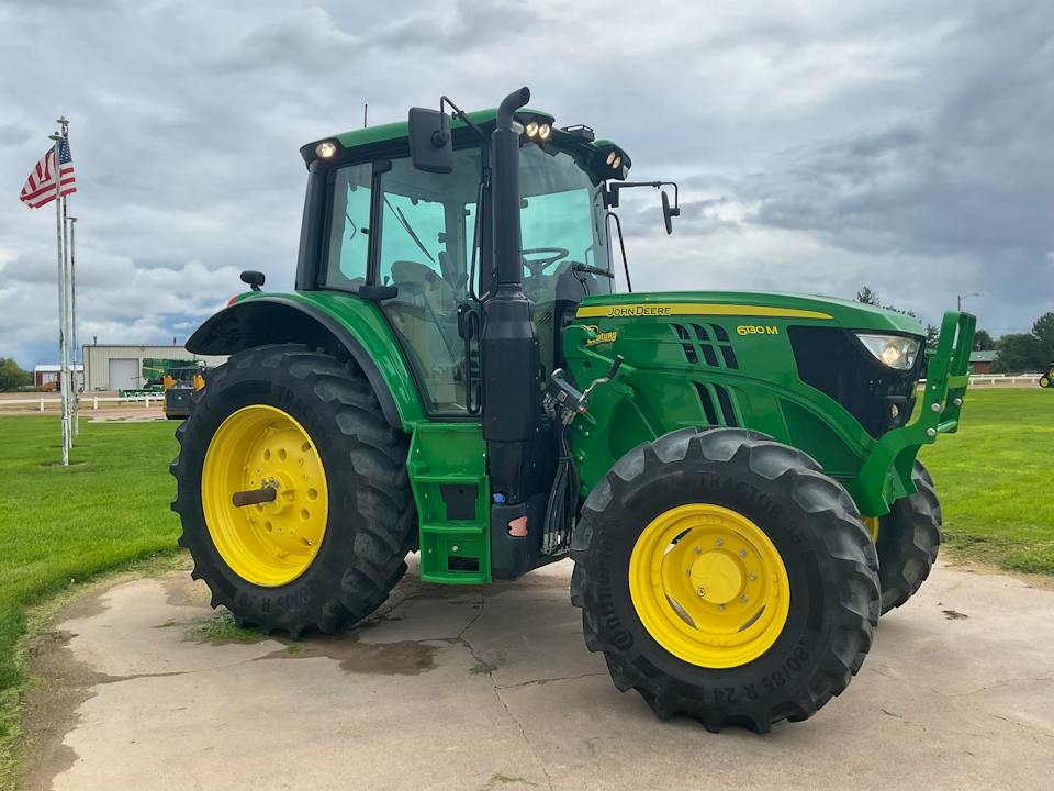 John Deere 6130M