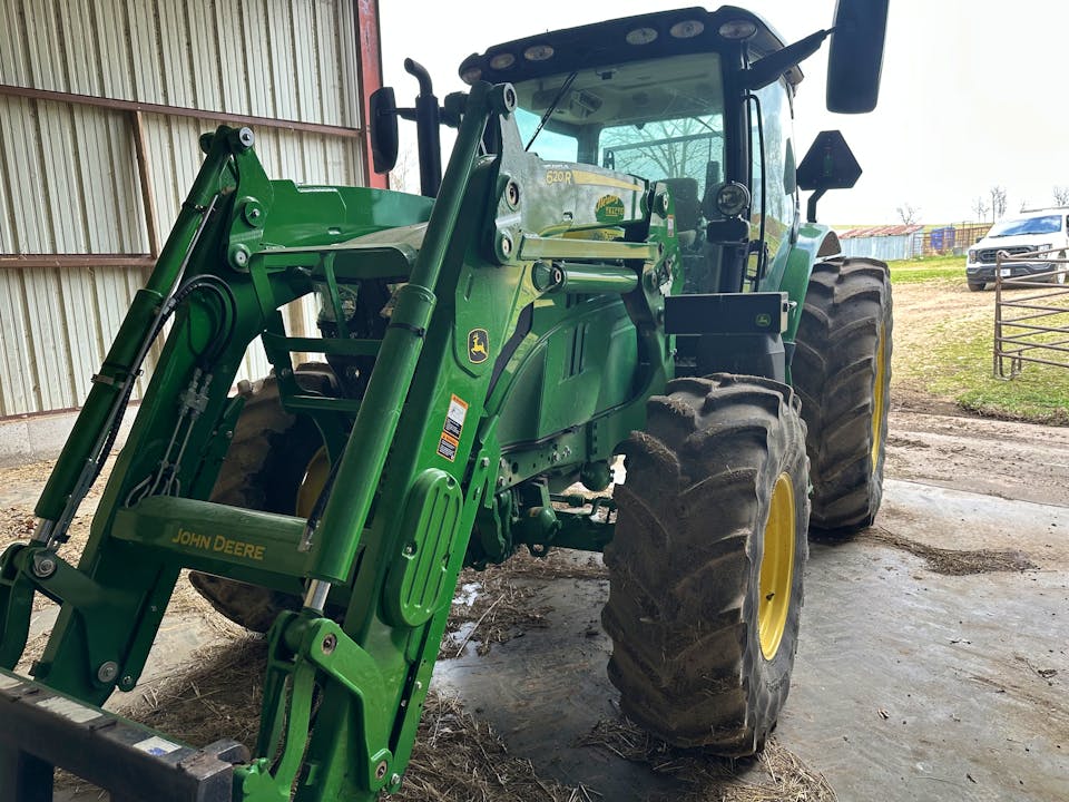 2022-john-deere-6130r-089073