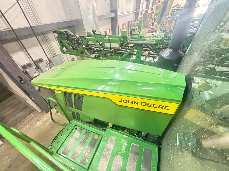 John Deere 616R