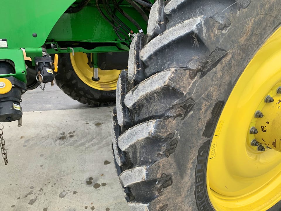 John Deere 616R