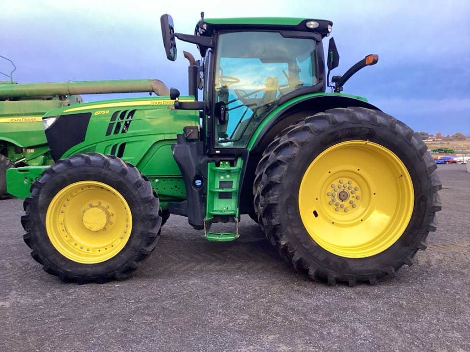 John Deere 6175R