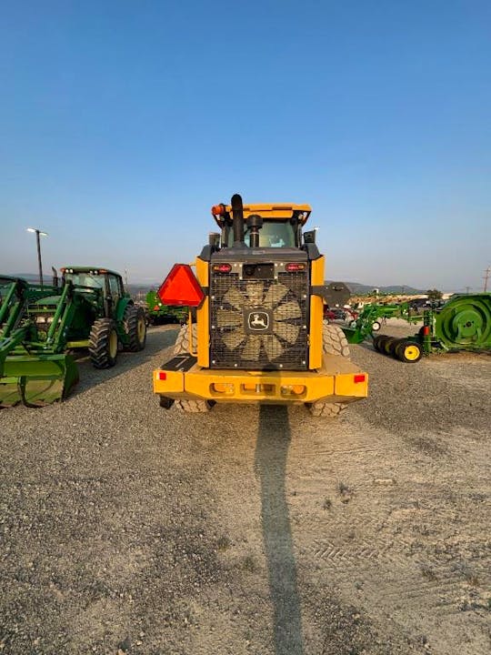 John Deere 624P