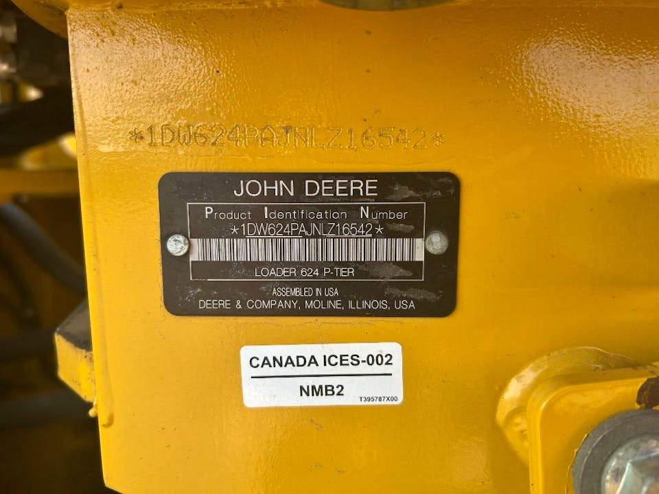 John Deere 624P