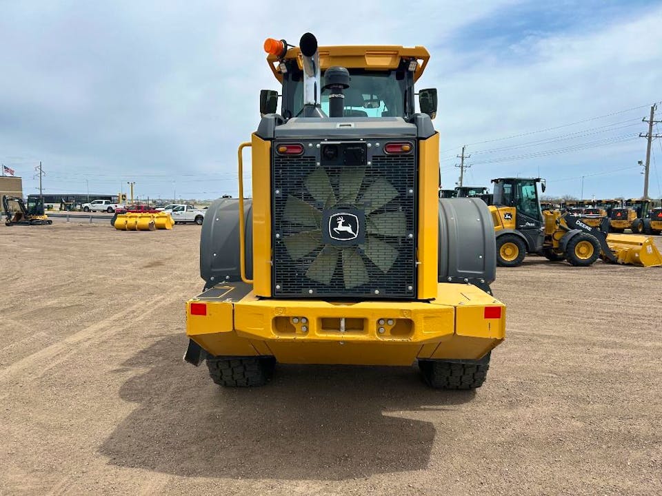 John Deere 624P
