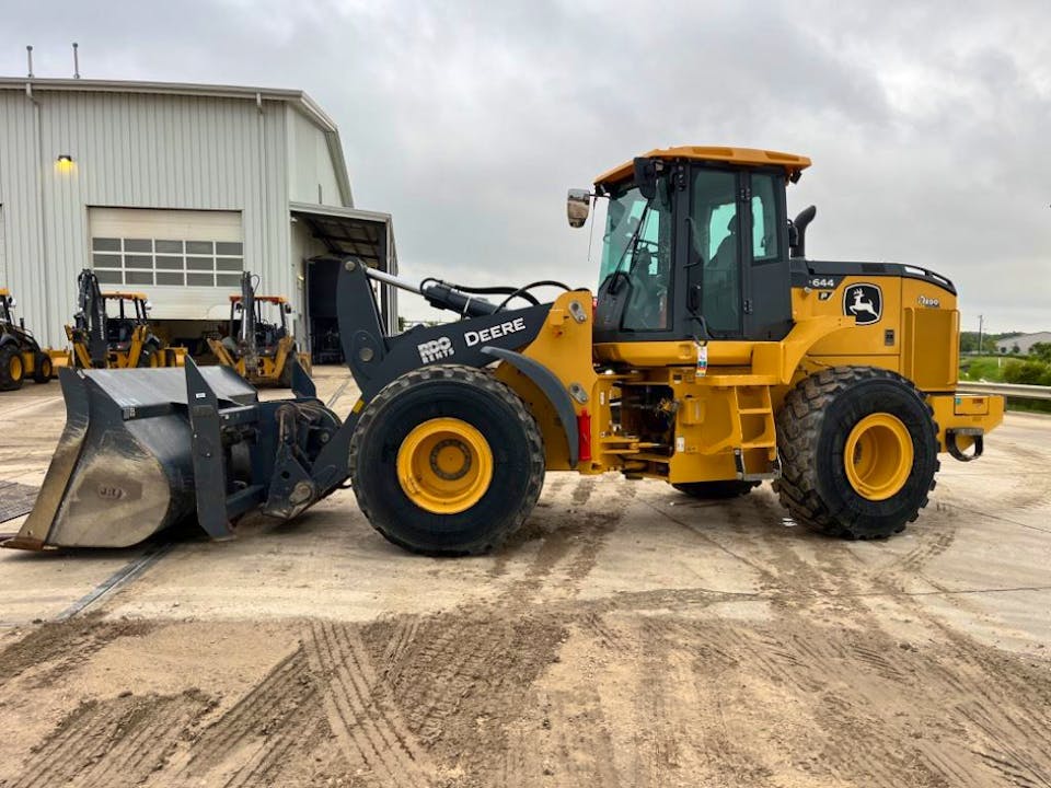 John Deere 644P