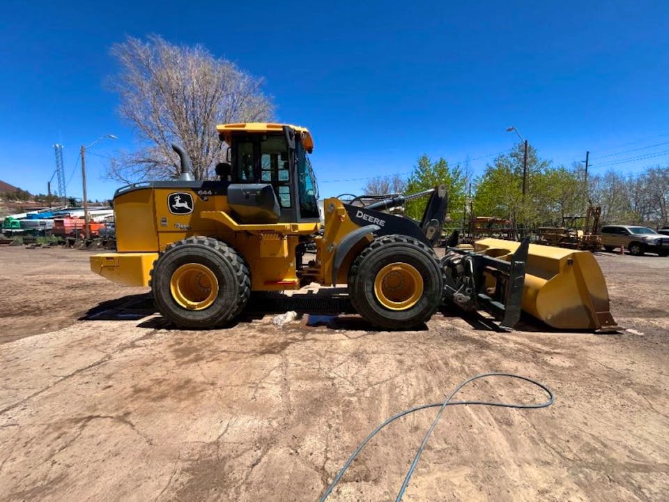 John Deere 644P