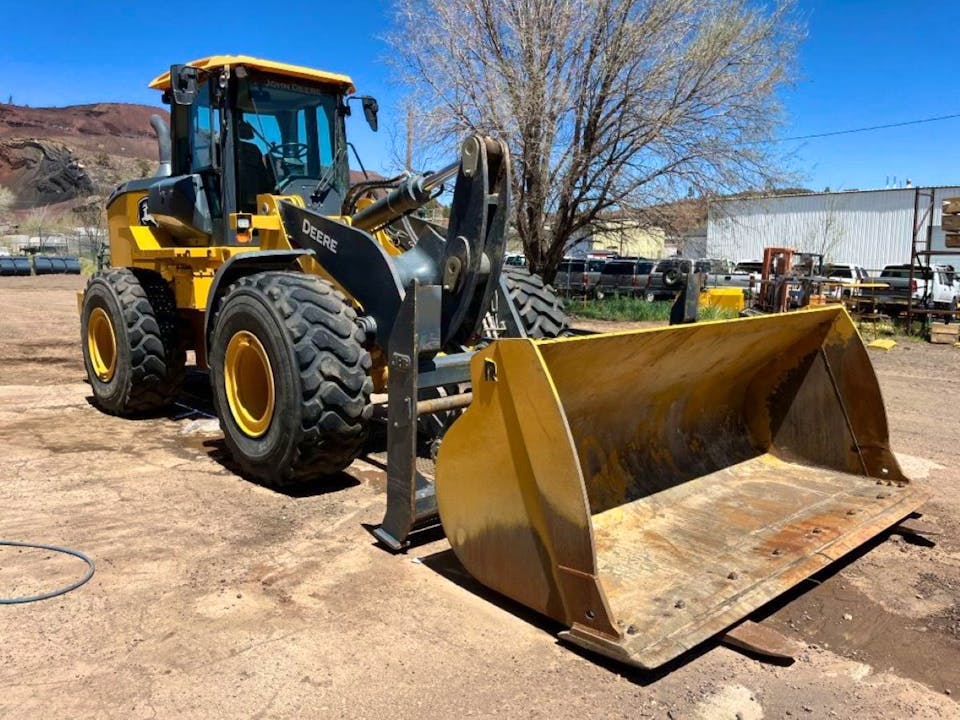 John Deere 644P