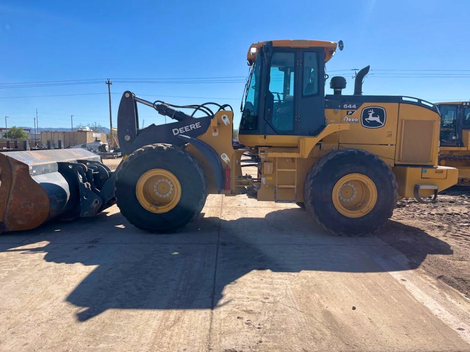 John Deere 644P