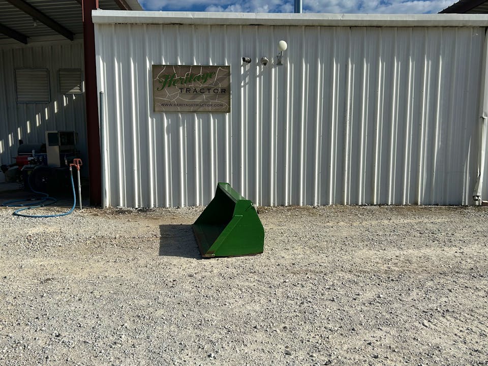 John Deere 6ft bucket global