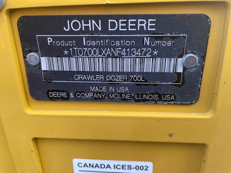 John Deere 700L