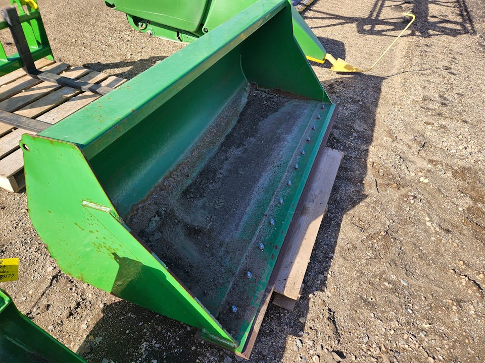 John Deere BW15935 73IN Bucket for 520M Loader