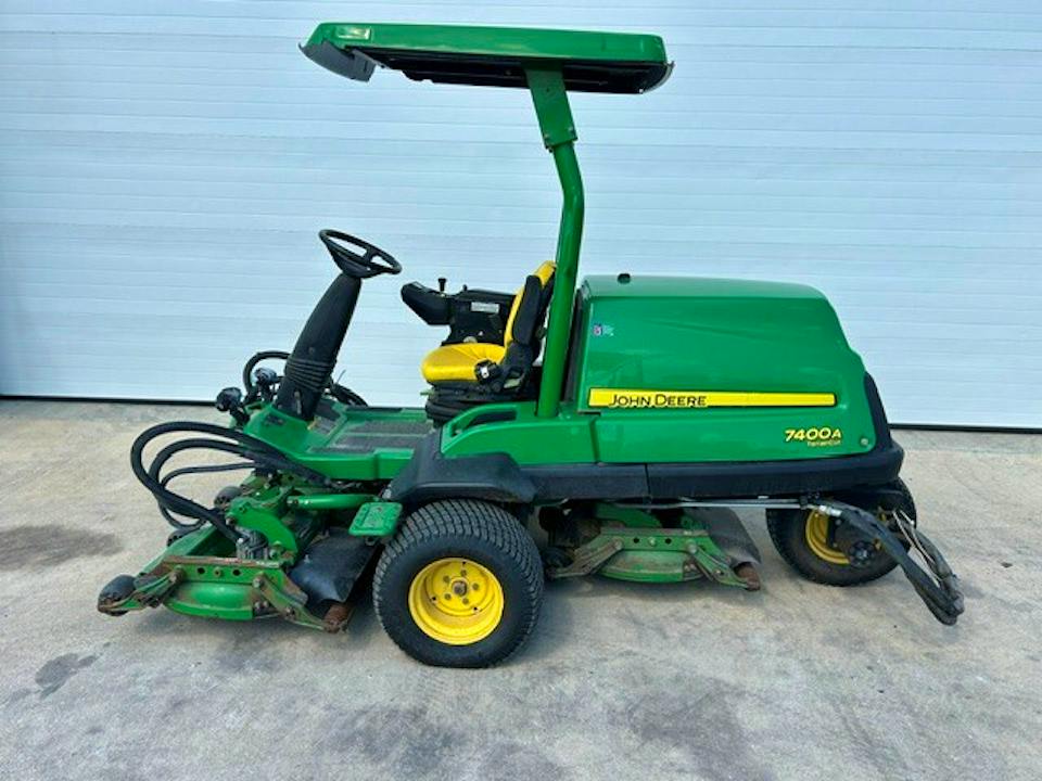 John Deere 7400A TerrainCut
