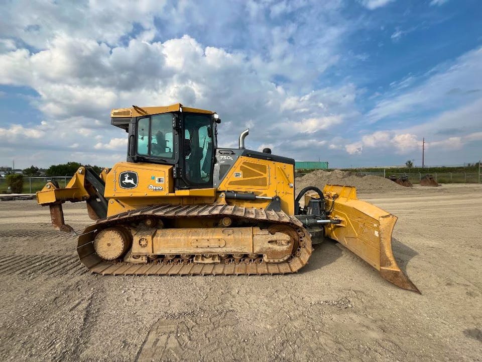 John Deere 750L
