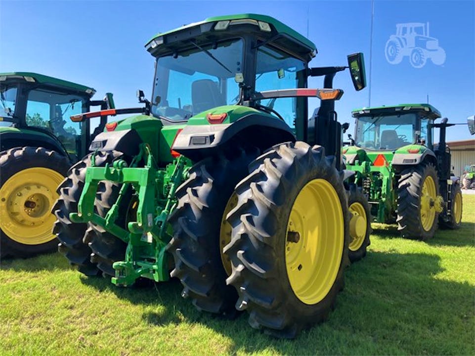 John Deere 7R 210