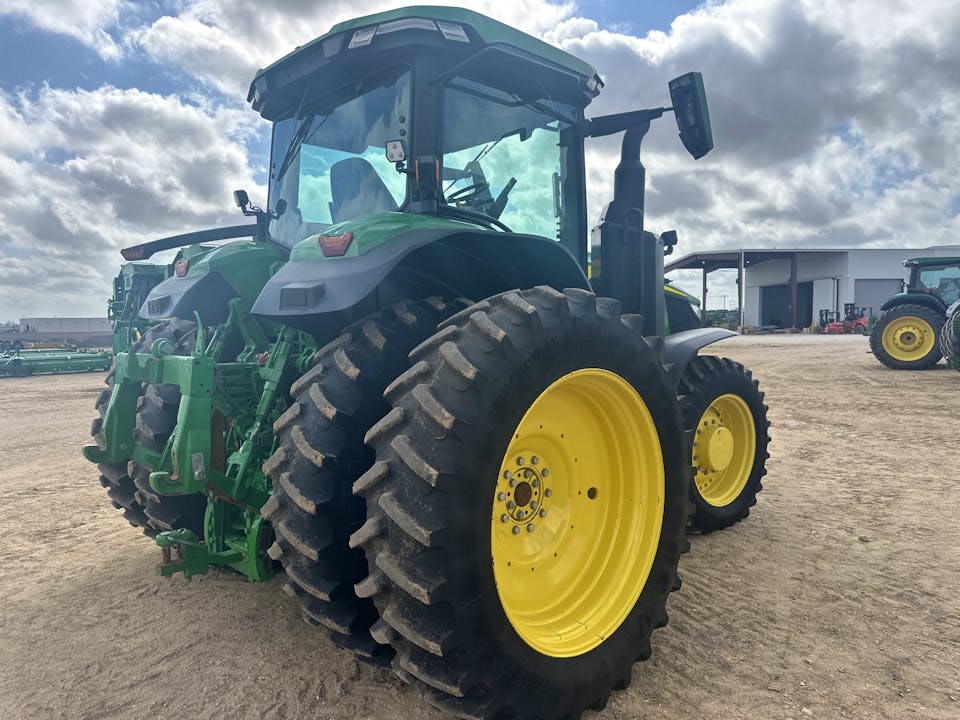 John Deere 7R 210
