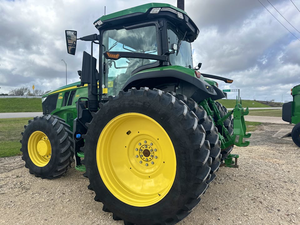 John Deere 7R 210