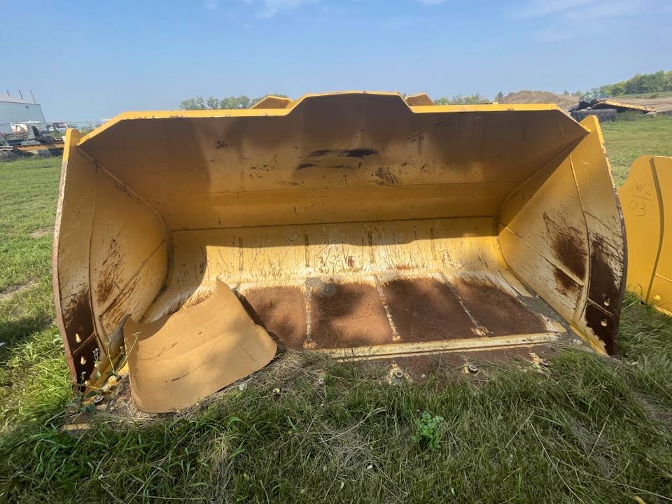 John Deere 824L6.75P