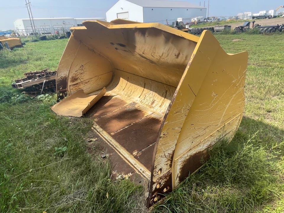 John Deere 824L6.75P