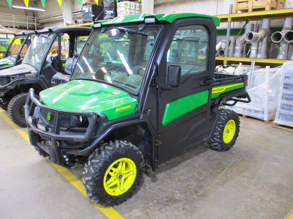 John Deere XUV835R